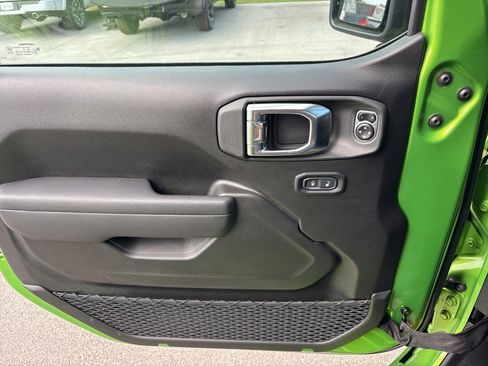 New 2025 Jeep Wrangler Rubicon w/ Steel Bumper Group image 20