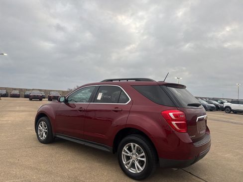 Used 2017 Chevrolet Equinox LT image 15