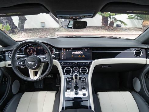Used 2024 Bentley Continental GT AWD/4WD image 4