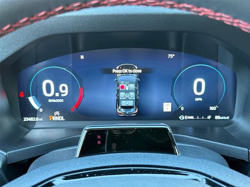 Used 2025 Ford Explorer ST-Line w/ Premium Package image 33