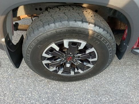 Used 2022 Nissan Frontier PRO-4X AWD/4WD image 27