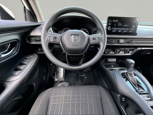 Certified 2026 Honda HR-V LX image 8