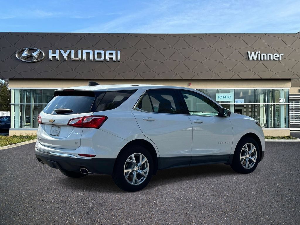 Used 2018 Chevrolet Equinox LT FWD image 4