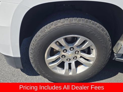 Used 2016 Chevrolet Suburban LS RWD image 6