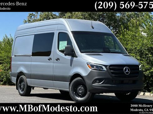 New 2025 Mercedes-Benz Sprinter 2500 image 1