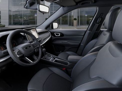 New 2026 Jeep Compass Latitude image 22