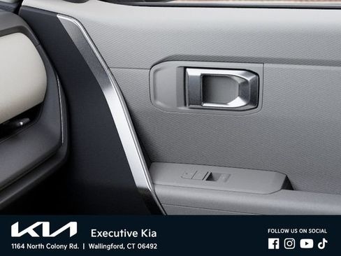 New 2027 Kia Seltos LX FWD image 25