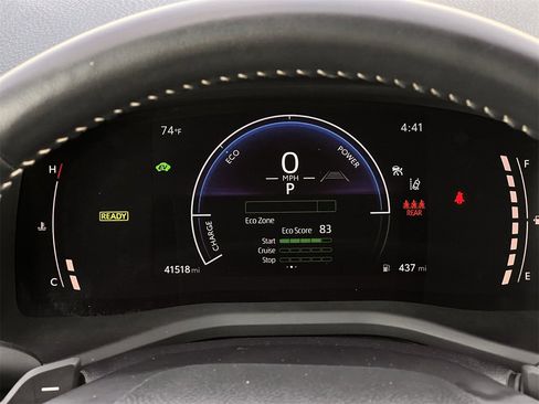 Used 2025 Toyota Camry SE image 16