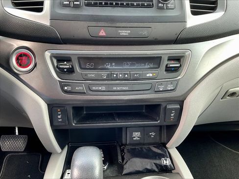 Used 2019 Honda Ridgeline RTL image 16