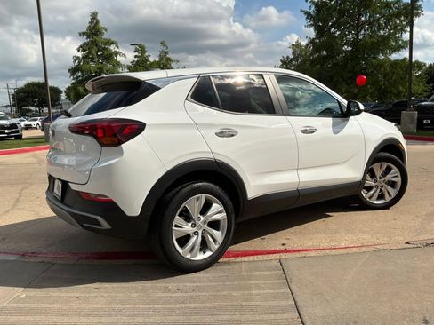 Used 2025 Buick Encore GX Preferred AWD/4WD image 5