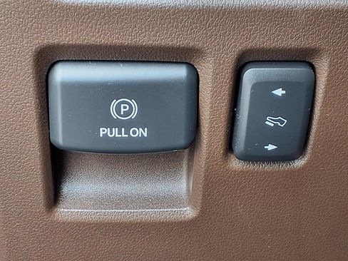 Used 2022 Ford F150 King Ranch w/ Equipment Group 601A High AWD/4WD image 10