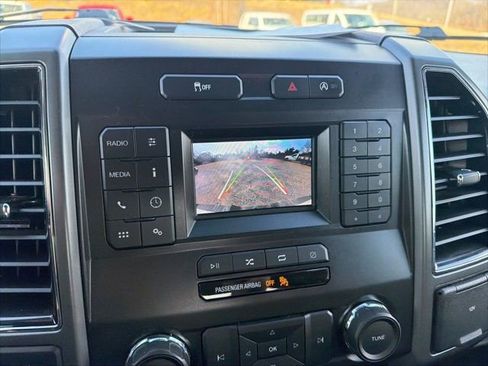 Used 2018 Ford F150 XLT image 19