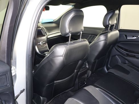 Used 2019 Ford Edge ST w/ Convenience Package image 48