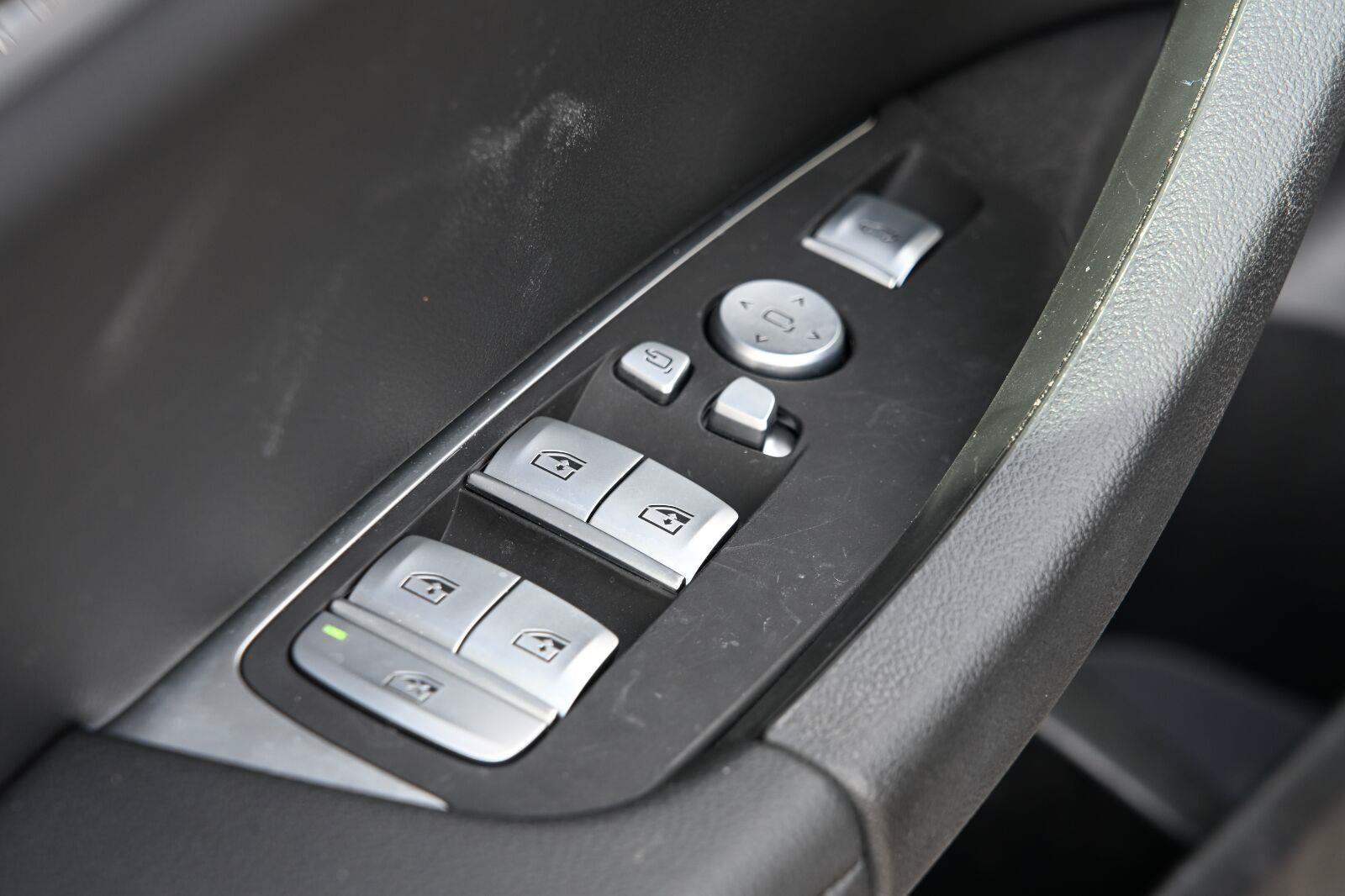 Used 2024 BMW X3 xDrive30i w/ Premium Package AWD/4WD image 12
