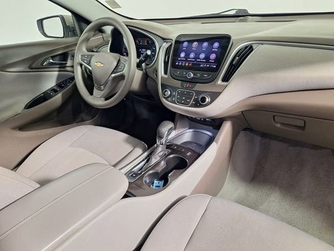 Used 2024 Chevrolet Malibu LT FWD image 25