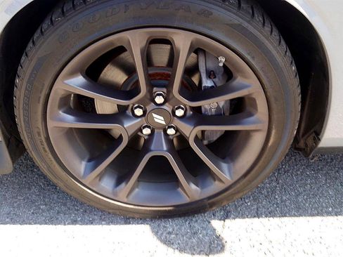 Used 2022 Dodge Challenger R/T Scat Pack image 4