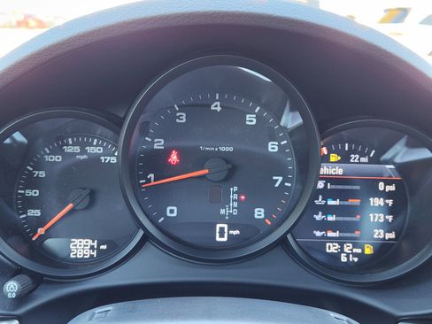 Used 2024 Porsche 718 Boxster image 19