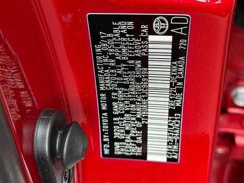 Used 2018 Toyota Corolla XLE image 32