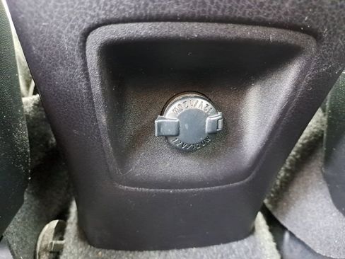 Used 2017 Toyota RAV4 XLE image 10