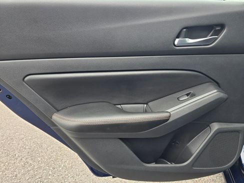 Used 2022 Nissan Altima 2.5 SR FWD image 18