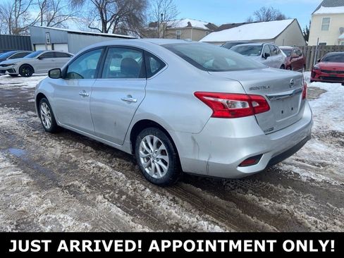 Used 2019 Nissan Sentra SV image 3