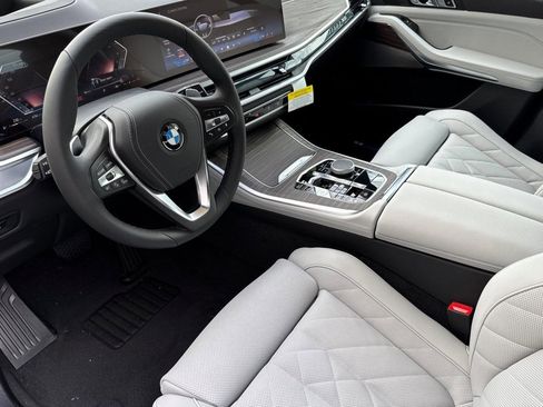 Used 2026 BMW X5 xDrive40i AWD/4WD image 4