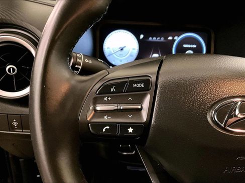 Used 2022 Hyundai Kona Limited AWD/4WD image 17