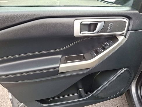 Used 2022 Ford Explorer XLT w/ Class IV Trailer Tow Package image 15