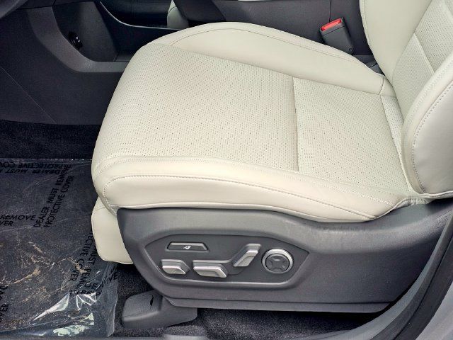 Used 2025 Hyundai Santa Fe Calligraphy FWD image 19