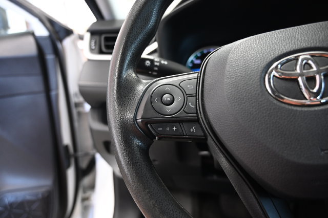 Used 2022 Toyota RAV4 LE AWD/4WD image 24
