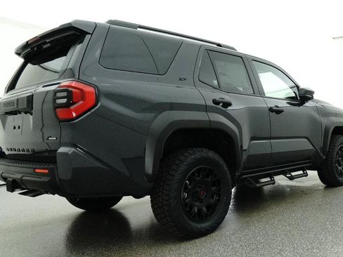 New 2026 Toyota 4Runner SR5 AWD/4WD image 17
