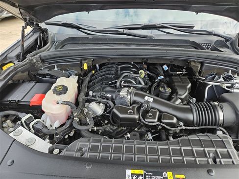 Used 2024 Jeep Grand Cherokee L Limited w/ Luxury Tech Group II image 23