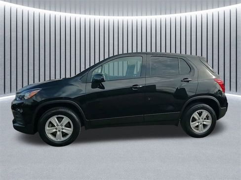 Used 2021 Chevrolet Trax LS w/ Tint and Cruise Package image 14
