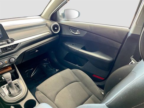 Used 2021 Kia Forte LXS image 21