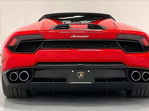 Used 2017 Lamborghini Huracan LP 580-2 RWD image 4