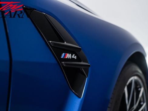 Used 2023 BMW M4 Coupe w/ Executive Package RWD image 19