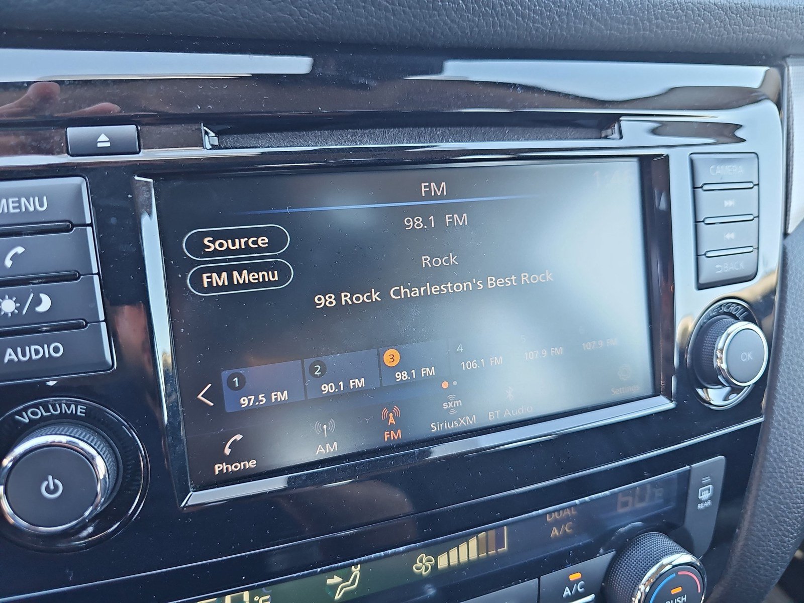 Used 2020 Nissan Rogue Sport SV w/ Technology Package FWD image 23