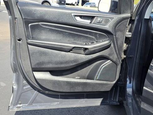 Used 2021 Ford Edge Titanium AWD/4WD image 17