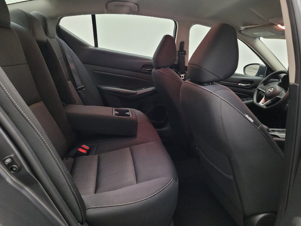 Used 2024 Nissan Altima 2.5 SV FWD image 19