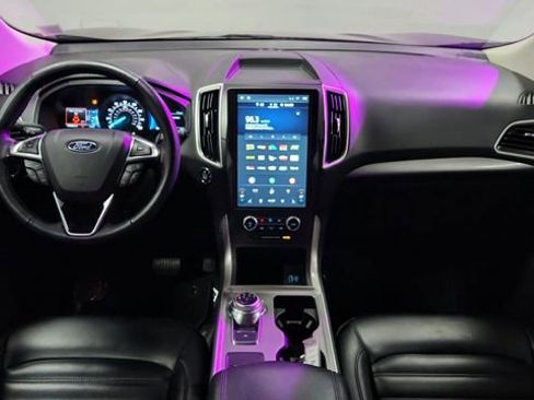 Certified 2024 Ford Edge SEL image 17