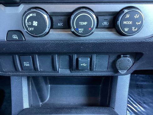 Used 2021 Toyota Tacoma SR image 19