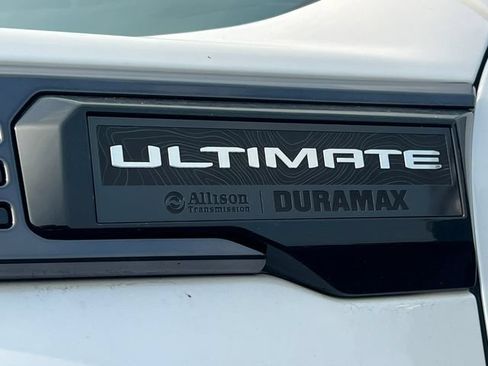 Used 2024 GMC Sierra 3500 Denali Ultimate AWD/4WD image 2