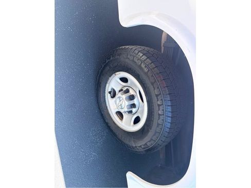 Used 2016 Chevrolet Express 3500 w/ Chrome Appearance Package RWD image 17