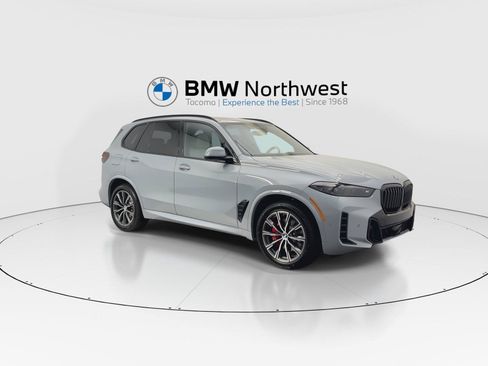 New 2026 BMW X5 xDrive40i w/ M Sport Package AWD/4WD image 6