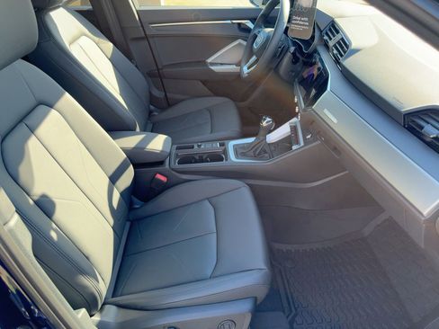 New 2025 Audi Q3 2.0T Premium image 30