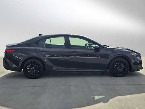 Used 2026 Toyota Camry LE image 2