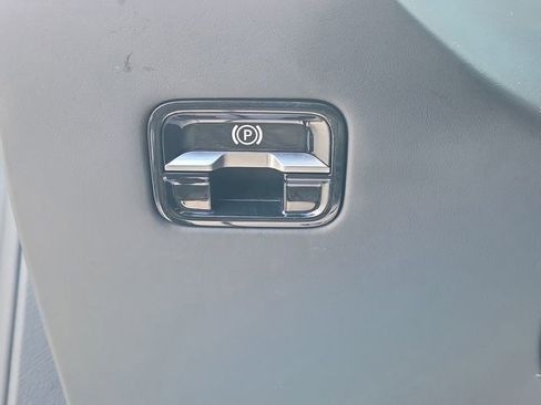 Used 2021 Mercedes-Benz S 580 4MATIC Sedan w/ AMG Line image 24