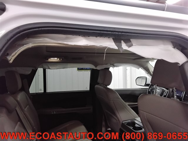 Used 2020 Ford Expedition XLT w/ Equipment Group 202A AWD/4WD image 24