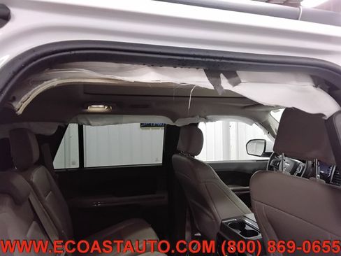 Used 2020 Ford Expedition XLT w/ Equipment Group 202A image 24