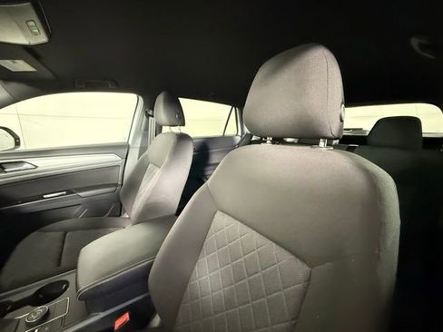 Used 2020 Volkswagen Atlas Cross Sport S image 10